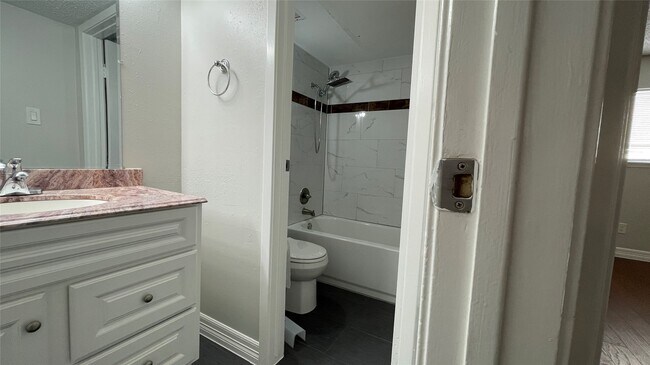 Building Photo - 6701 Sands Point Dr