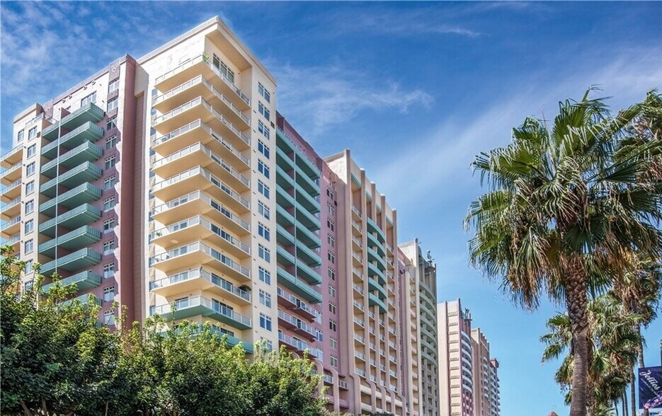 Building Photo - 388 E Ocean Blvd