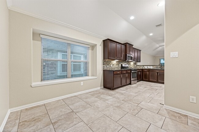 Building Photo - 20731 Calloway Crest Ct
