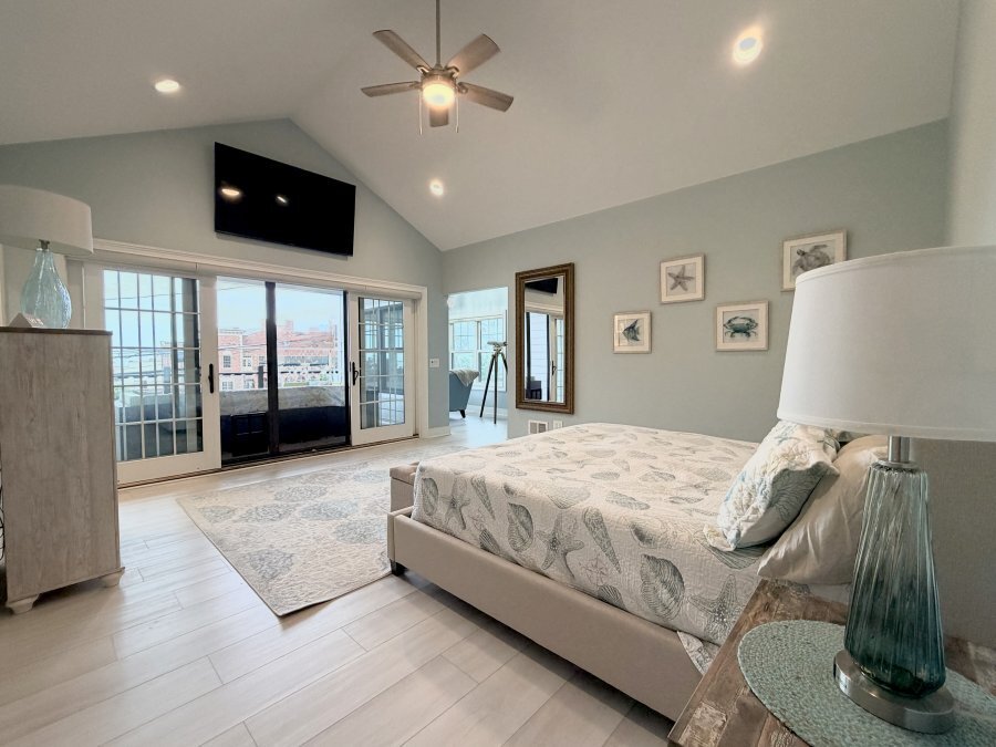 Building Photo - 213 Beach Ave