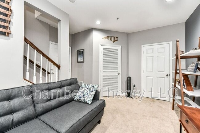 Building Photo - 6109 Madison Crest Ct