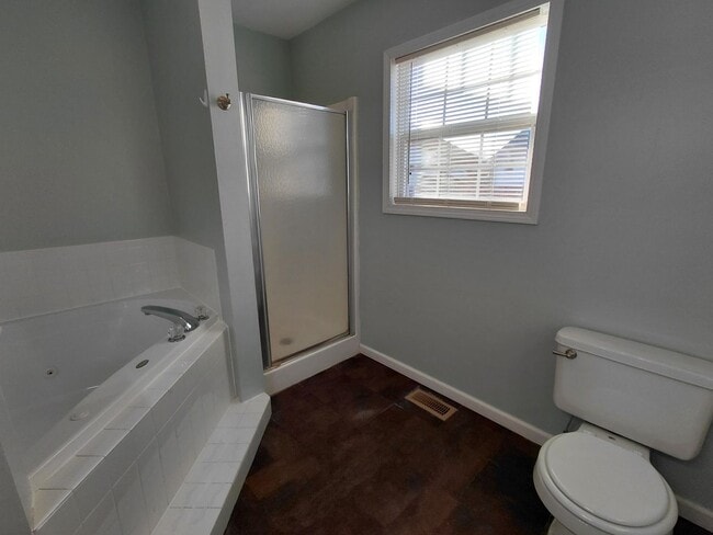 Building Photo - 2 Bedroom Home