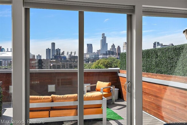 Building Photo - 284 Alfred St