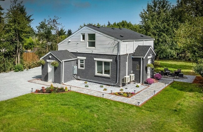 Building Photo - 14244 29th Ave S