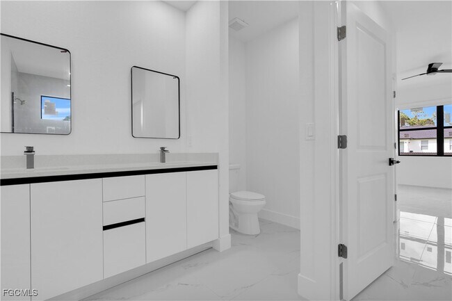 Building Photo - 2711 51st St W