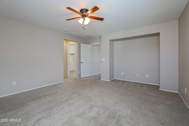 Building Photo - 12108 W Range Mule Dr