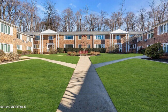 Building Photo - 283 Spring St