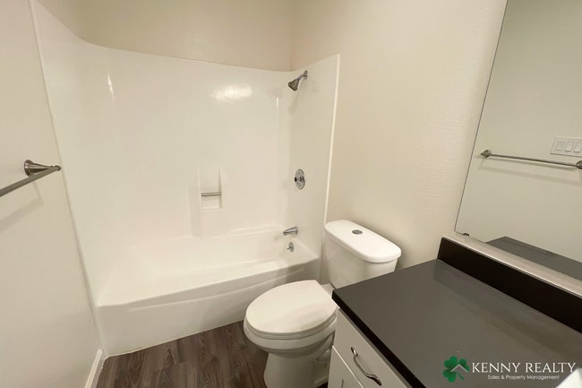 Building Photo - Remodeled 3BR Condo with Large Deck, Park Views & Resort-Style Amenities in Foster City