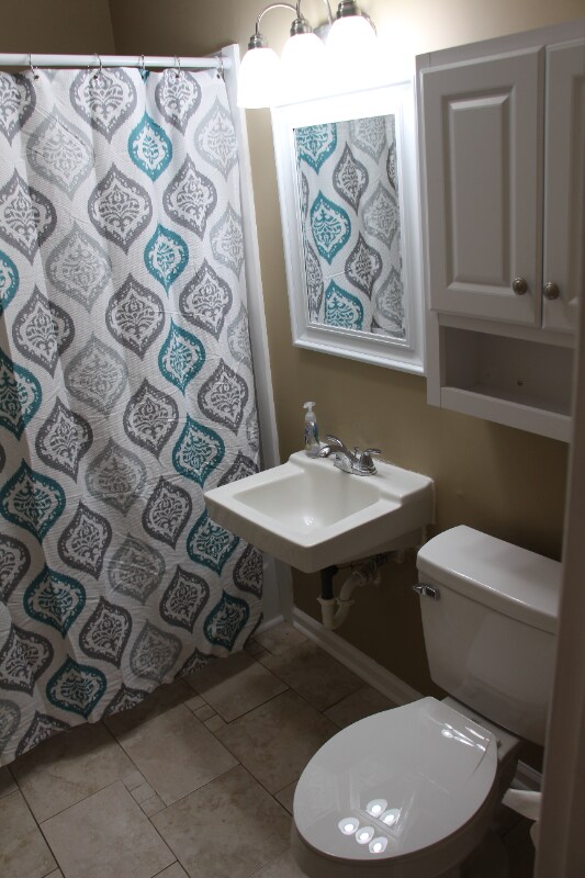 Building Photo - 505 Coventry Ct