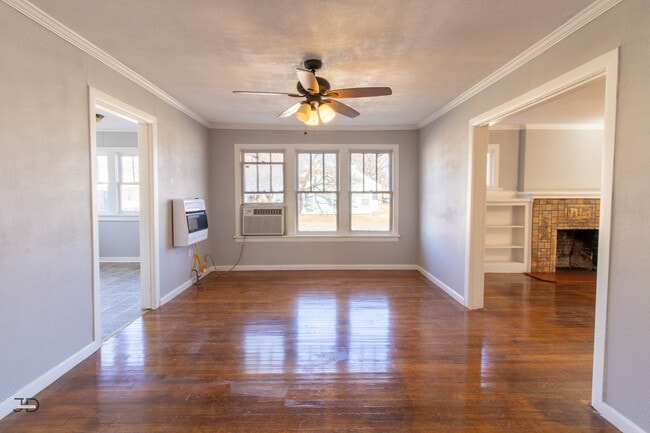 Building Photo - 2100 Garfield St