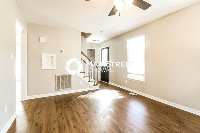 Building Photo - 3 Bedroom Pet-Friendly Home in Raleigh, NC with Main Street Renewal