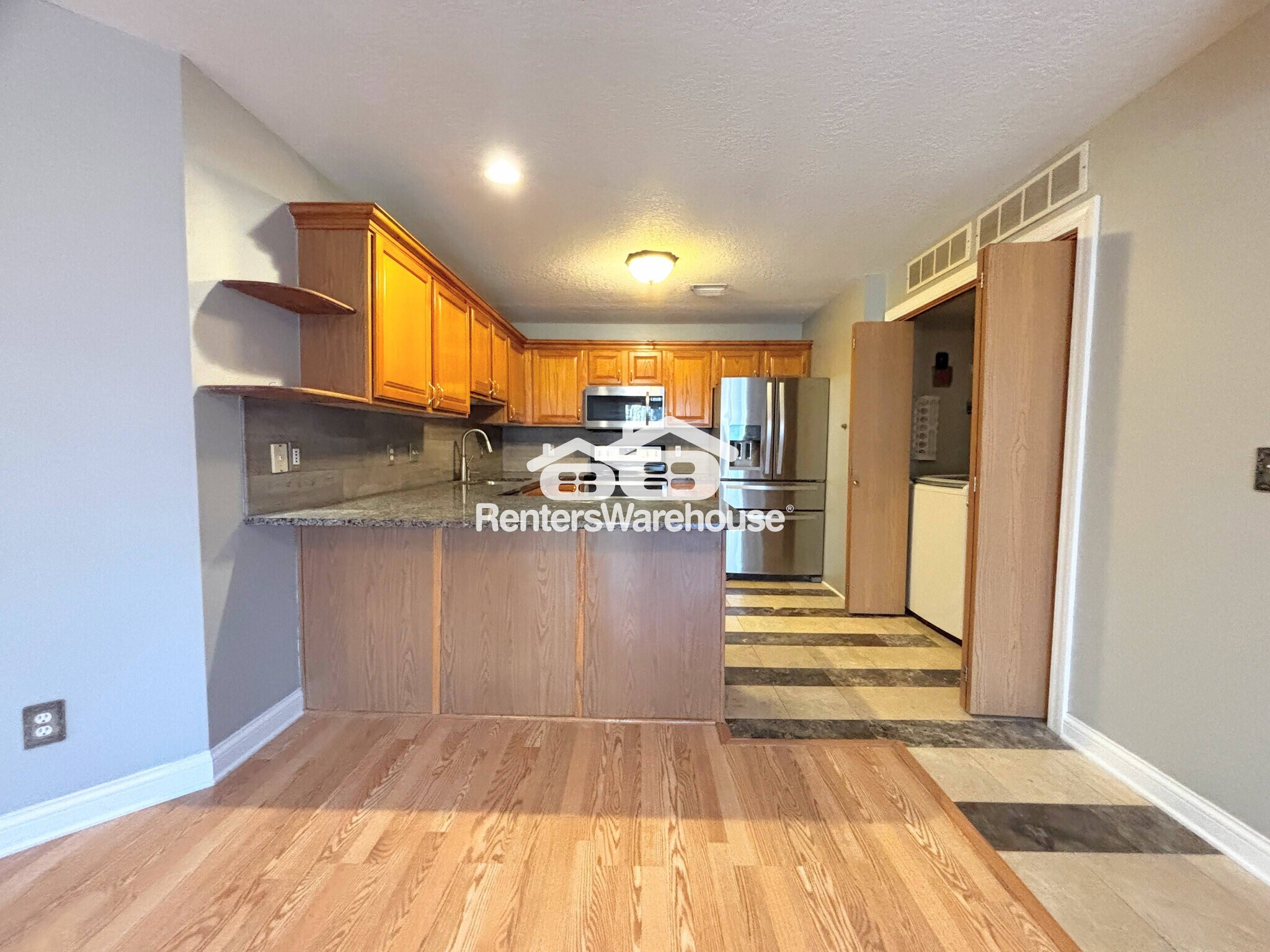 Building Photo - 10151 Sutton Pl