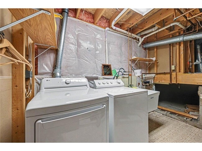 Building Photo - 2522 Windsor Ln