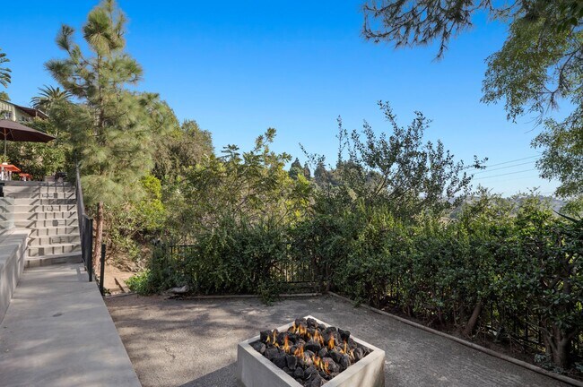 Building Photo - 3772 San Rafael Ave