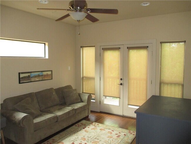 Building Photo - 4610 Windy Brook Dr