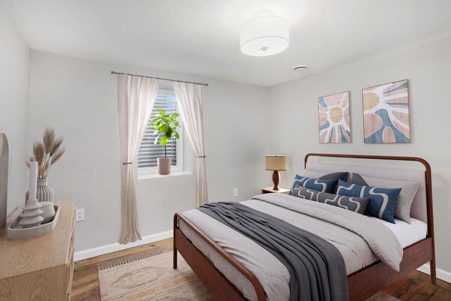 Building Photo - 2514 Woodlynn Ave