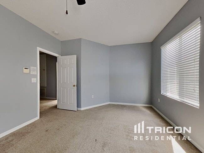 Building Photo - 4217 Harbor Lake Dr