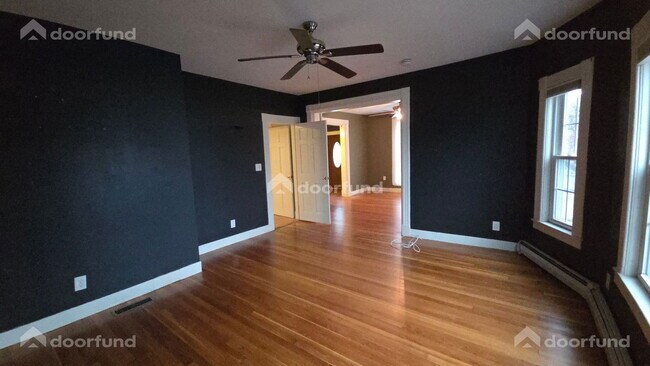 Building Photo - 202 Hildreth St