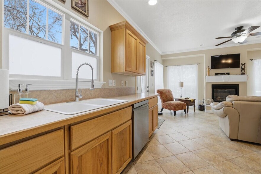 Building Photo - 1603 N 29th St