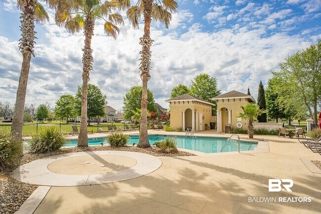 Building Photo - 9879 Volterra Ave