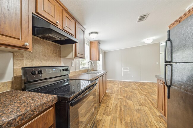 Building Photo - 29619 Midland St