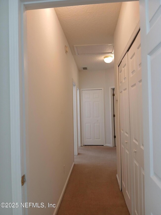 Building Photo - 1723 Forest Lake Cir W