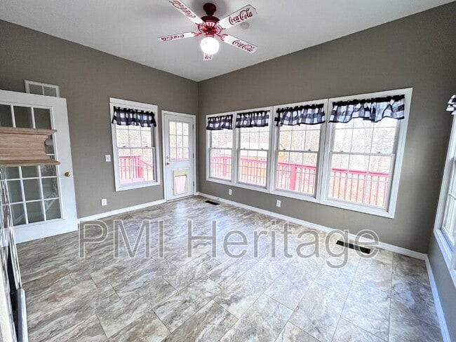 Building Photo - 95 Bassingham Dr