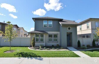 Building Photo - Immaculate Home in Harris Ranch