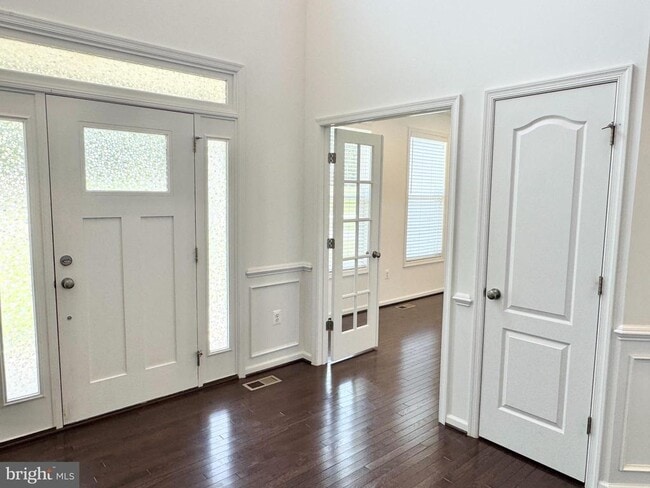 Building Photo - 133 Brooke Point Ct