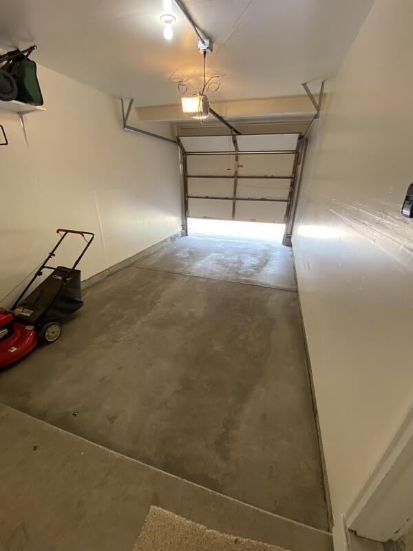 Building Photo - 2551 Sagebrush Ave