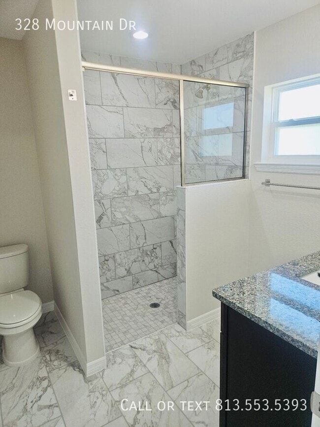 Building Photo - 328 Mountain Dr