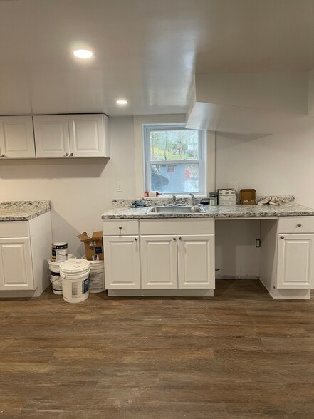 Building Photo - 76 Lexington St