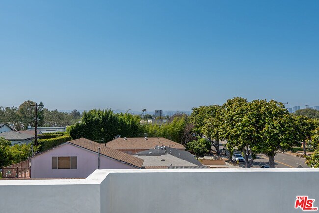 Building Photo - 4095 Sawtelle Blvd