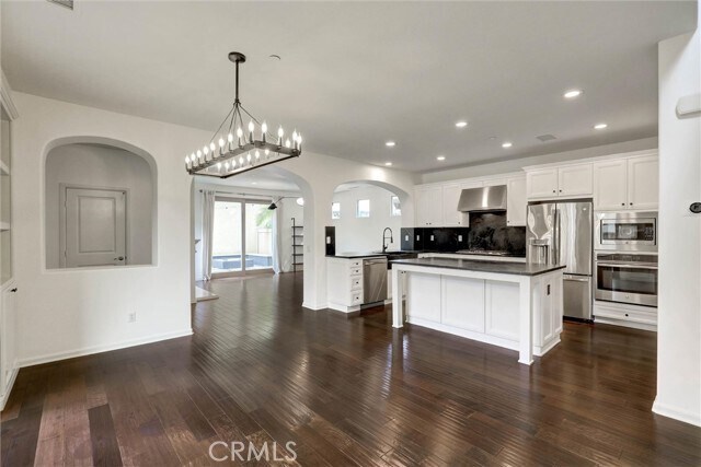 Building Photo - 28251 Via Del Mar