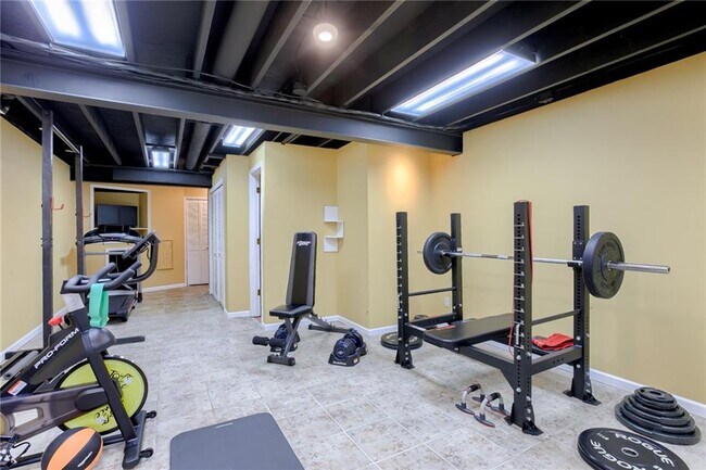 Building Photo - 2157 SW Rambling Vine Rd