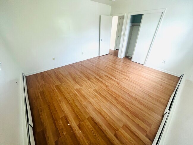 Building Photo - 12 Bailey St