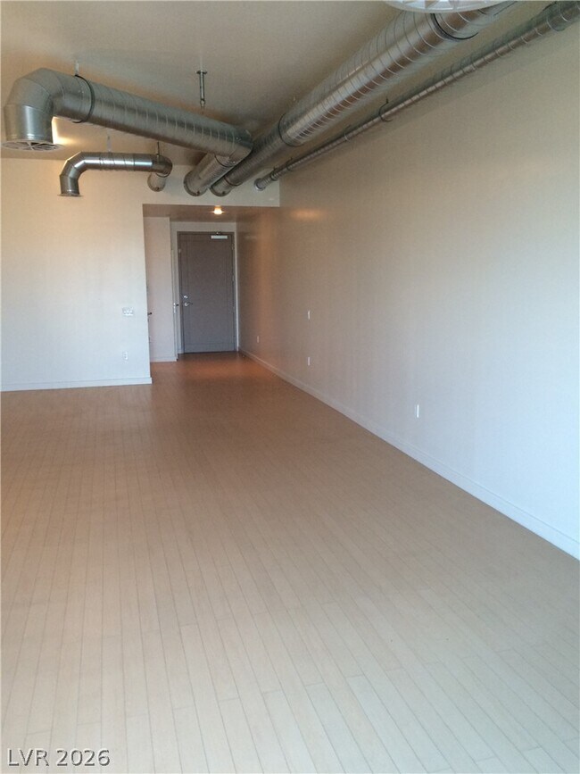 Building Photo - 200 Hoover Ave