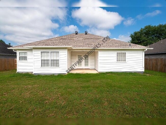 Building Photo - 2910 Falcon Ct