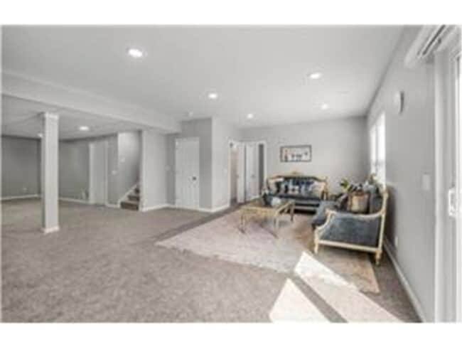 Building Photo - 21979 Lower Mill Ave