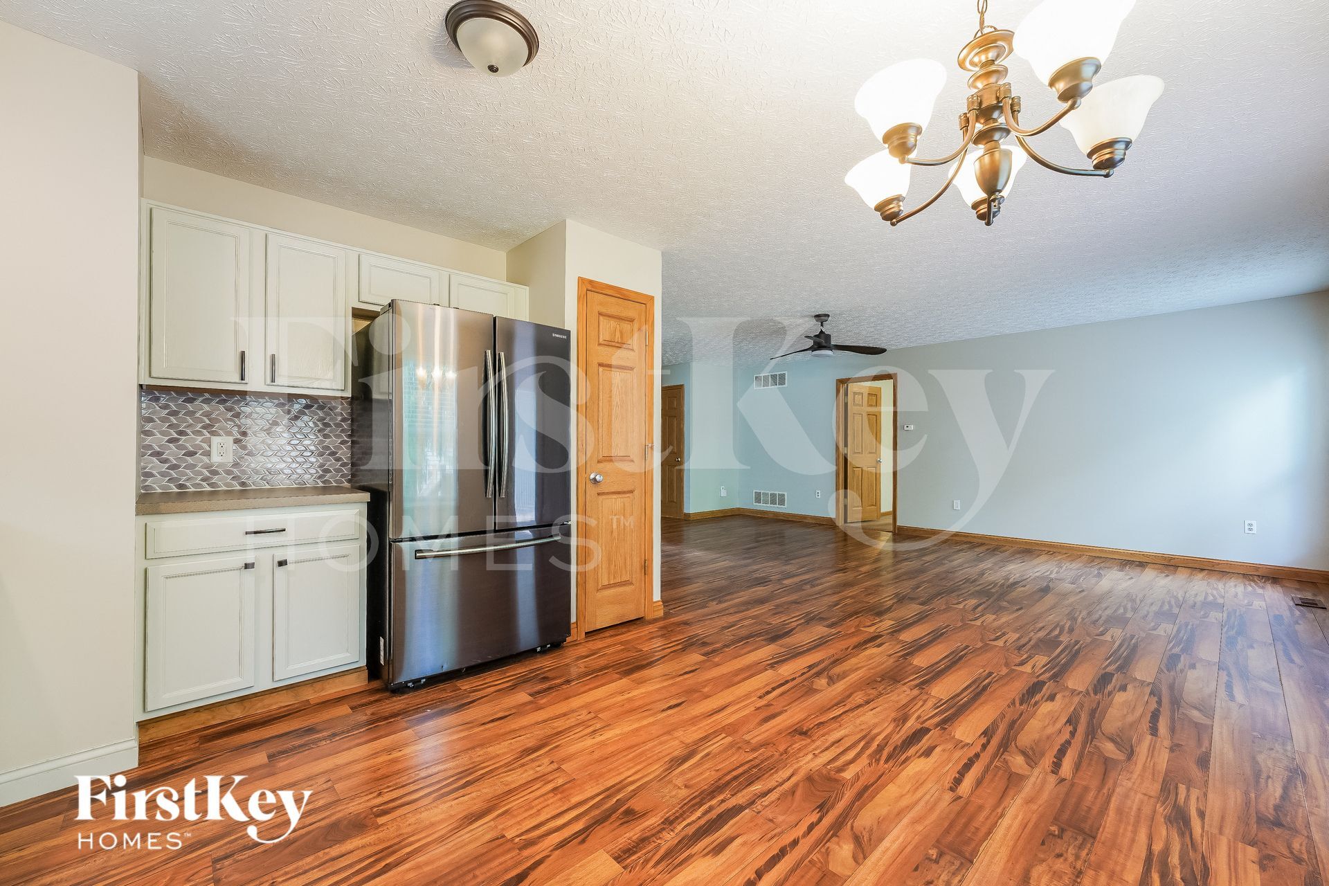 Building Photo - 426 Flat River St