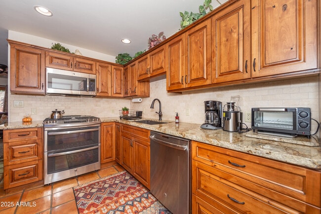 Building Photo - 70 Bell Rock Dr