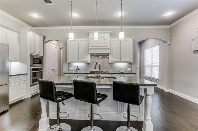 Building Photo - 3901 Bentley Dr