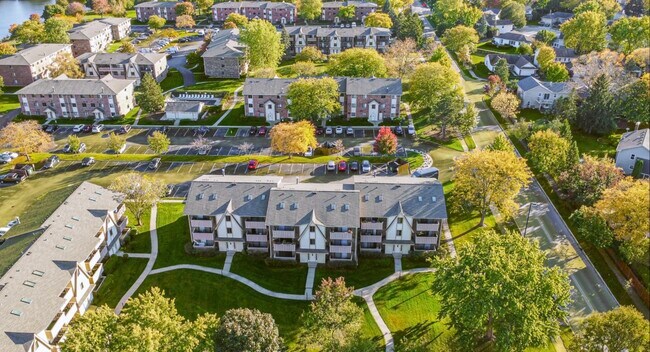 Building Photo - 18 Echo Ct