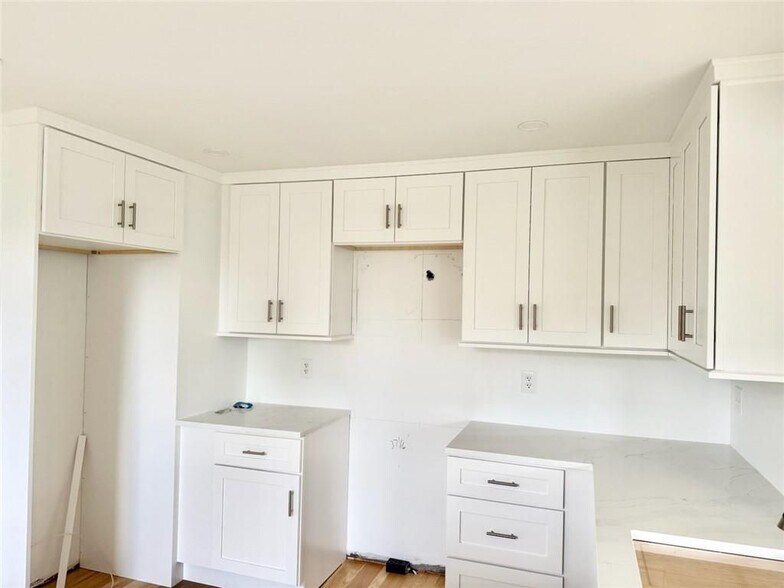 Building Photo - 29 Reardon Dr