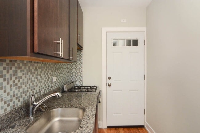 Building Photo - 2737 N Mildred Ave