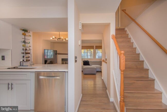 Building Photo - 2858 New Providence Ct