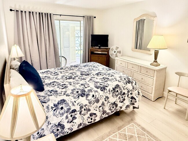 Building Photo - New throughout and on the Beach!  Sea Villas +55 Community