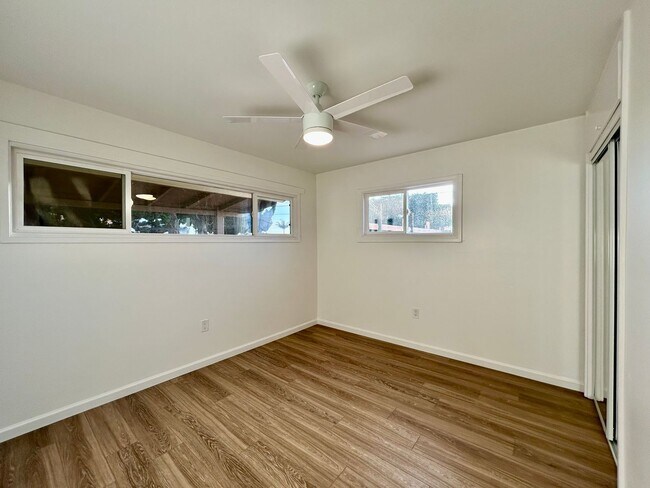 Building Photo - 2 bed 1 Bath with Garage in The Heart of Clairemont!