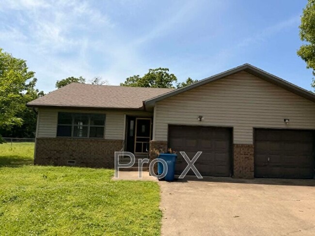 Building Photo - 2630-2632 E 2nd St