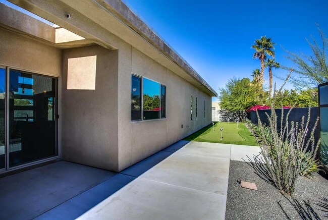 Building Photo - 1153 Solace Ct